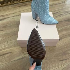 Light blue snake skin JUST FAB BOOTS